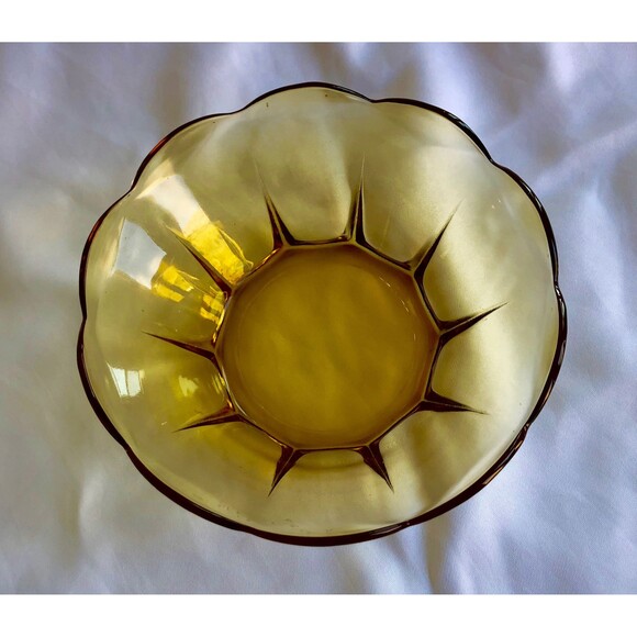 VINTAGE Dessert/salad bowl, Tulip Shaped, Anchor Hocking Swedish Modern Amber. - Picture 3 of 4